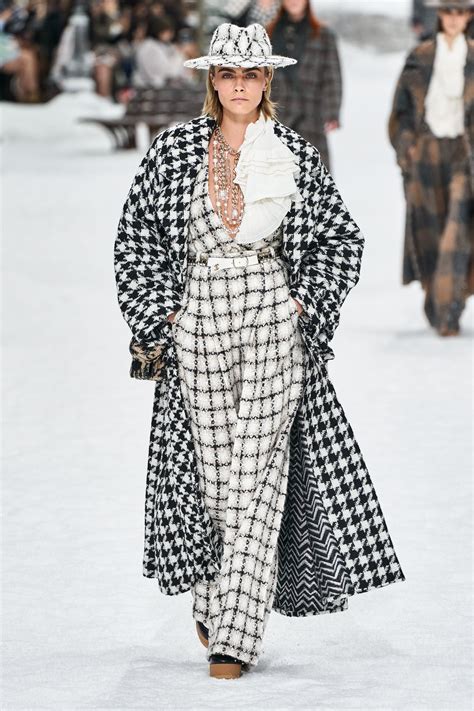 vogue chanel|Chanel News, Collections, Fashion Shows, Fashion Week .